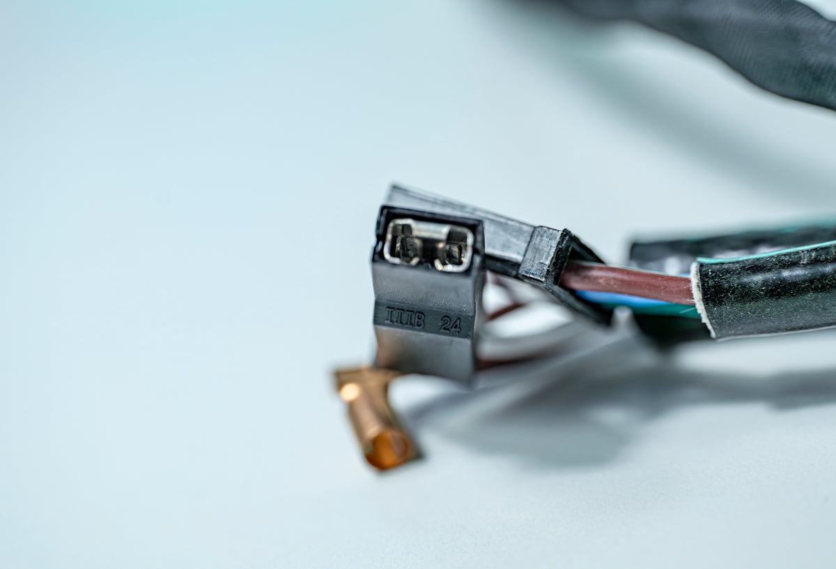 BMW E31 EU-spec headlight wiring harness pair for EU/Japan models from June 1992, OEM 63128354539 3