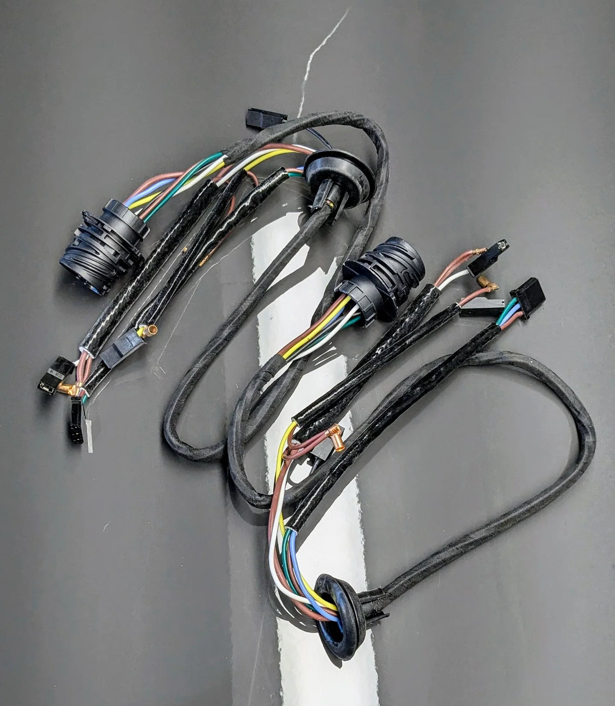 BMW E31 EU-spec headlight wiring harness pair for cars built up to June 1992, OEM 63121392076