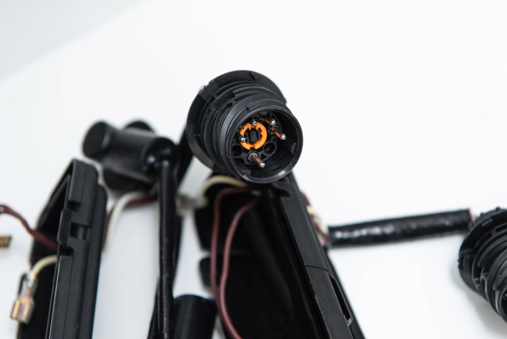 BMW E31 EU Spec Complete FTP (Light Strip) Wiring Harness (Pair) 63118354387, 63118354388