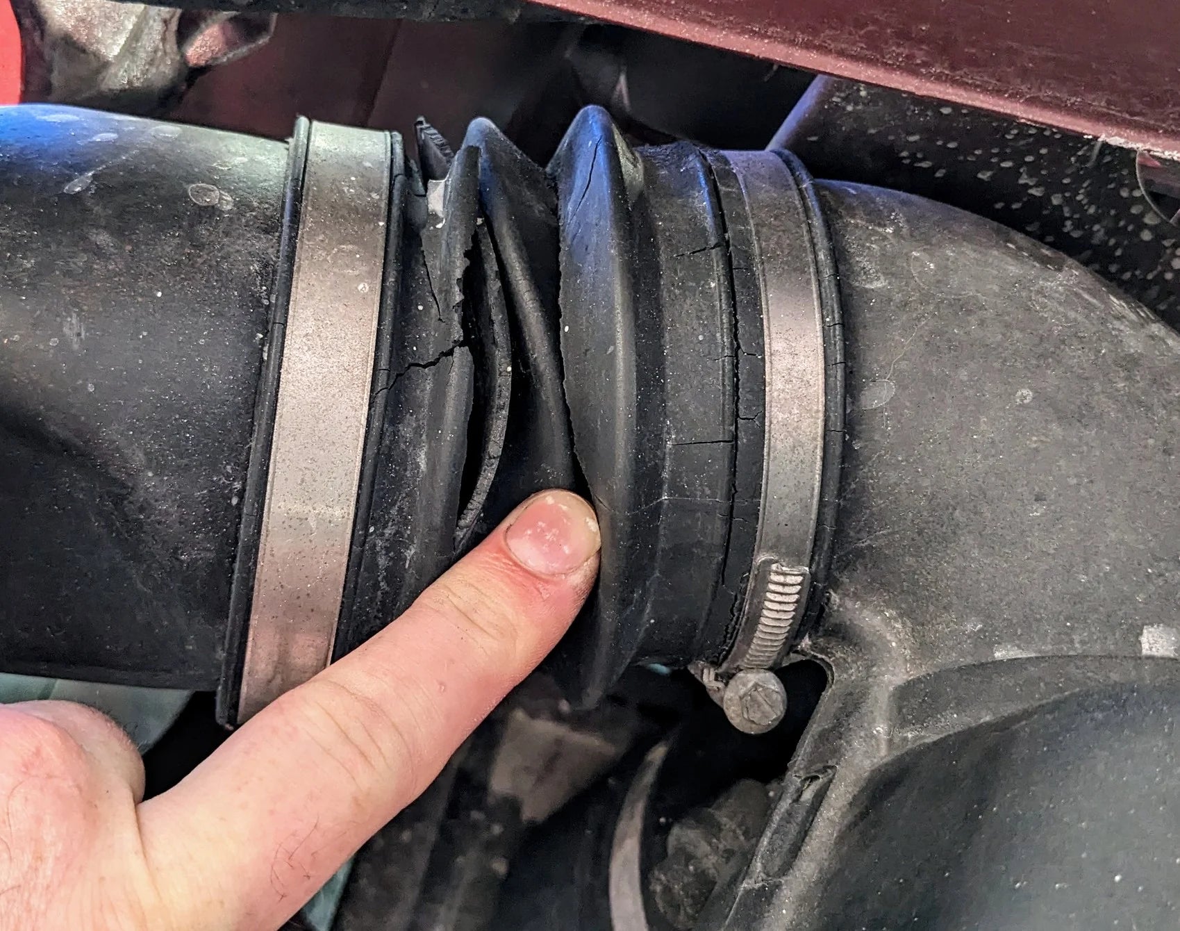 BMW E31 Rubber Air Intake Boot (Pair) Old BMW Part Number: 13711729992