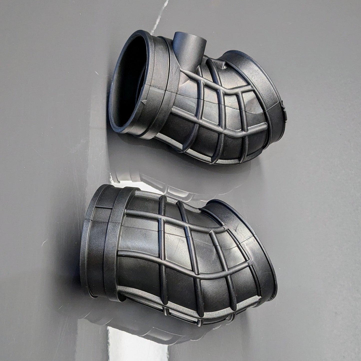 BMW E31 Rubber Air Intake Boot — Left & Right Pair (Replaces OEM 13711733301 / 13711733302)