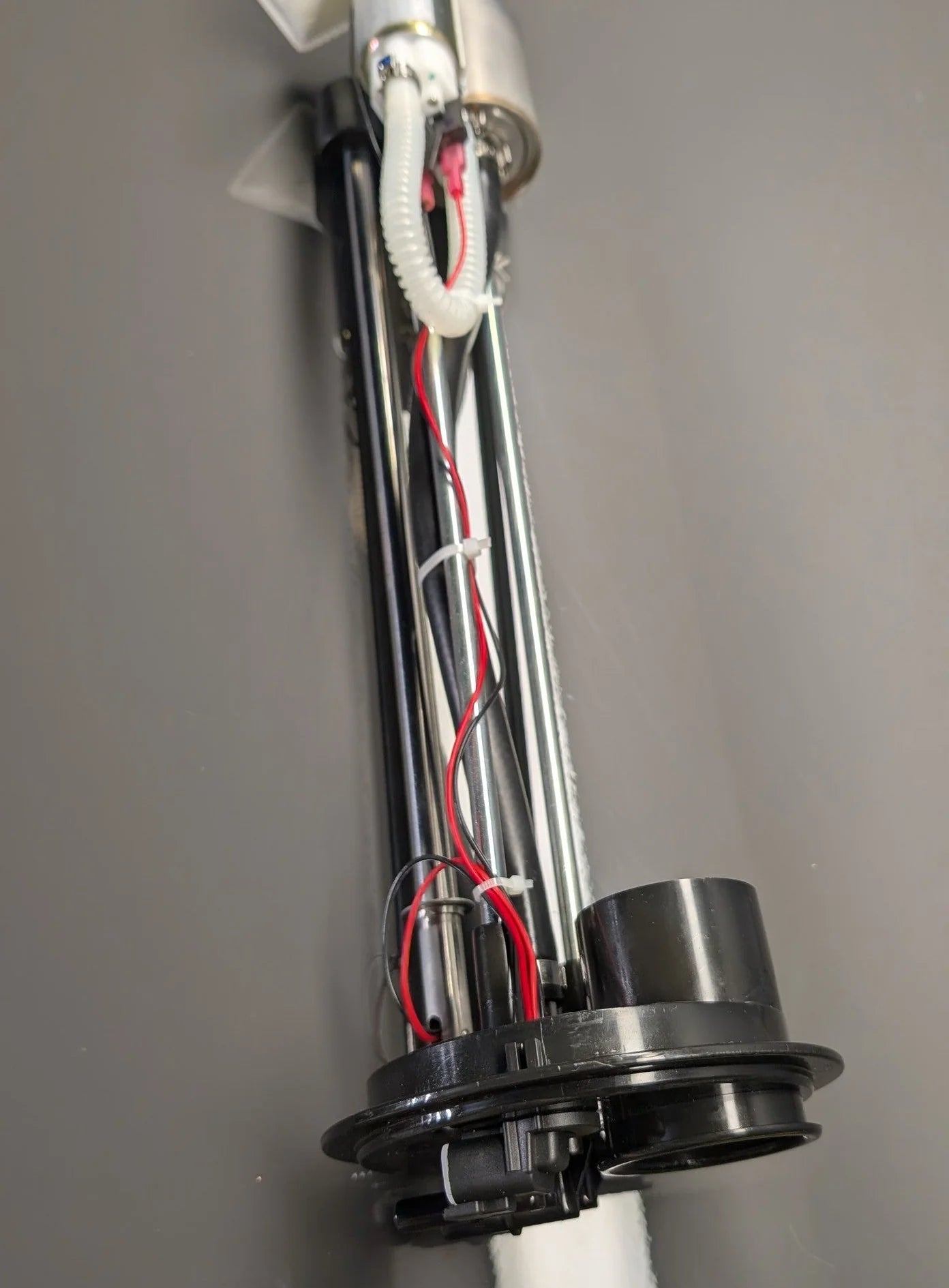 NEW 2002-2006 Harley Davidson VRSC V-Rod Complete Fuel Pump Assembly