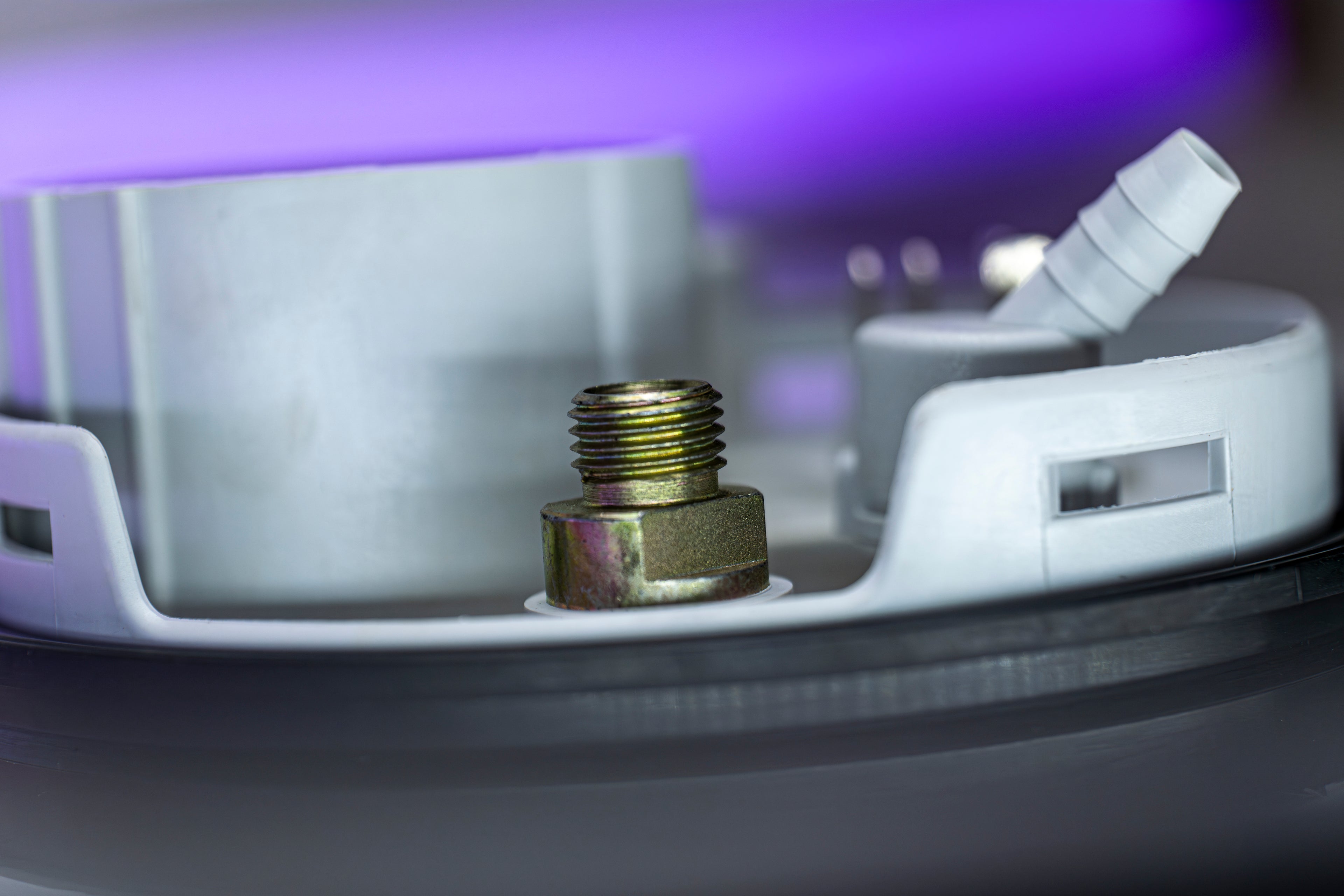 Audi D2 A8 S8 Fuel Pump Repair Kit Old Part numbers for reference: 4D0298087B AND D24D0298133C