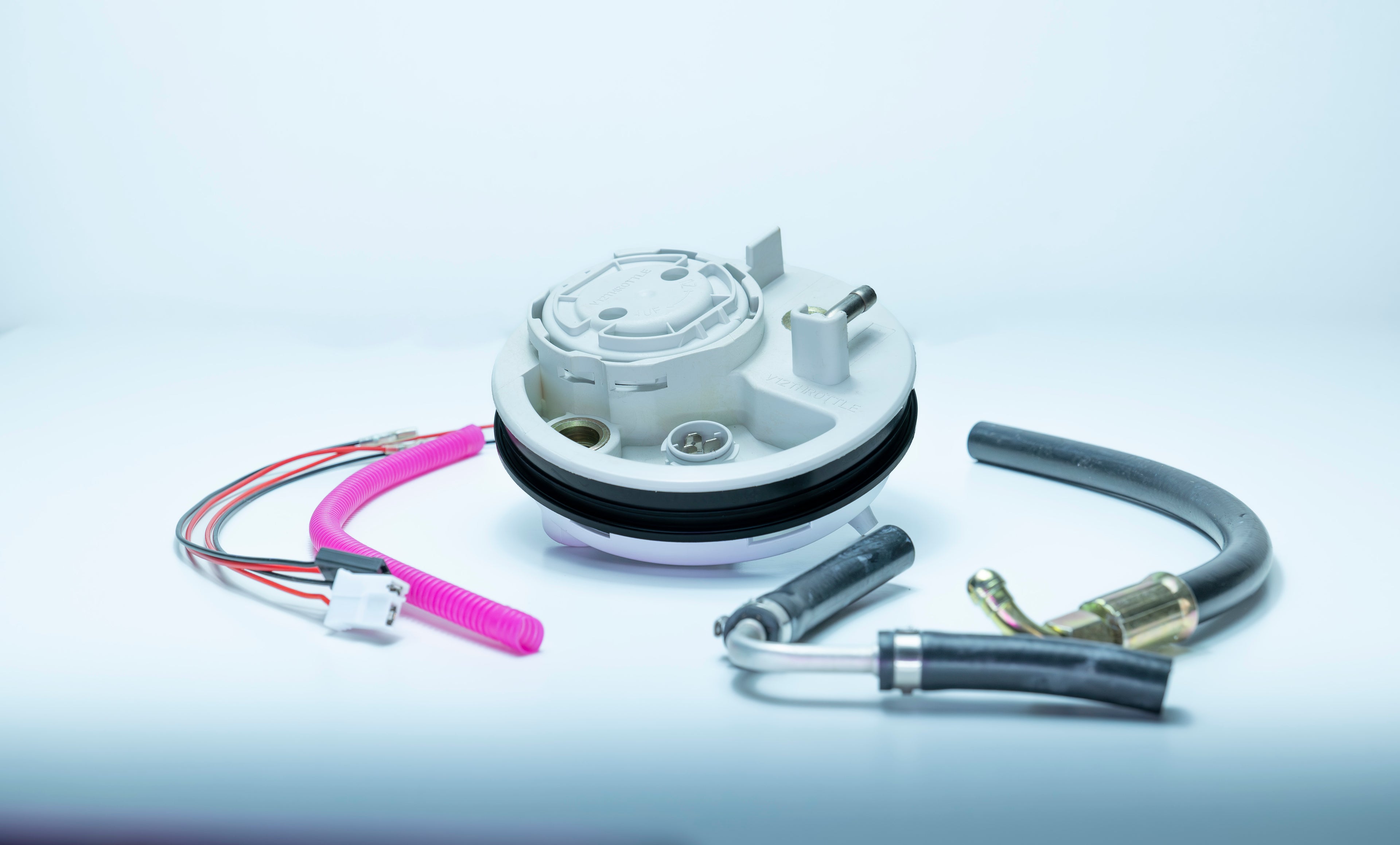 Audi D2 A8 S8 Fuel Pump Repair Kit Old Part numbers for reference: 4D0298087B AND D24D0298133C